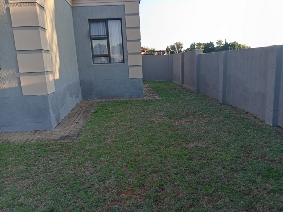 3 Bedroom Property for Sale in Flamwood North West